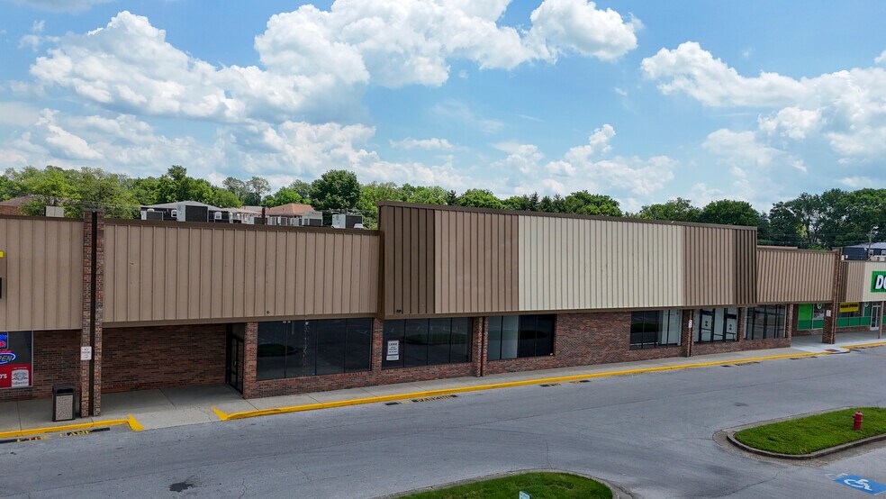 3411-3441 Breckenridge Ln, Louisville, KY à louer - Photo de l’immeuble – Image 3 sur 15