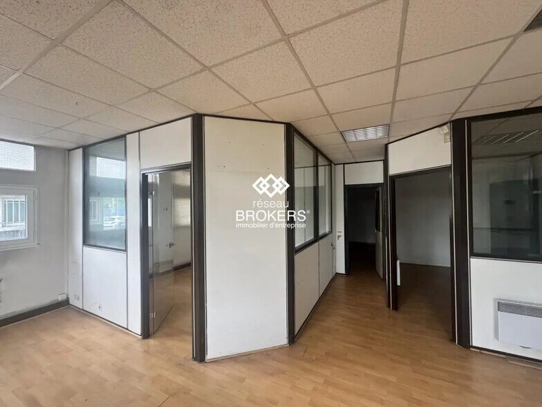 Industriel/Logistique dans Bobigny à louer - Photo intérieure – Image 3 sur 4