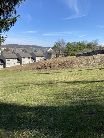 1008 Chestnut Ridge Rd, Morgantown, WV à vendre - Photo de l’immeuble – Image 1 sur 3