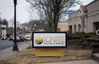 Plus de détails pour 945 Farmington Ave, West Hartford, CT - Bureau/Local commercial à louer