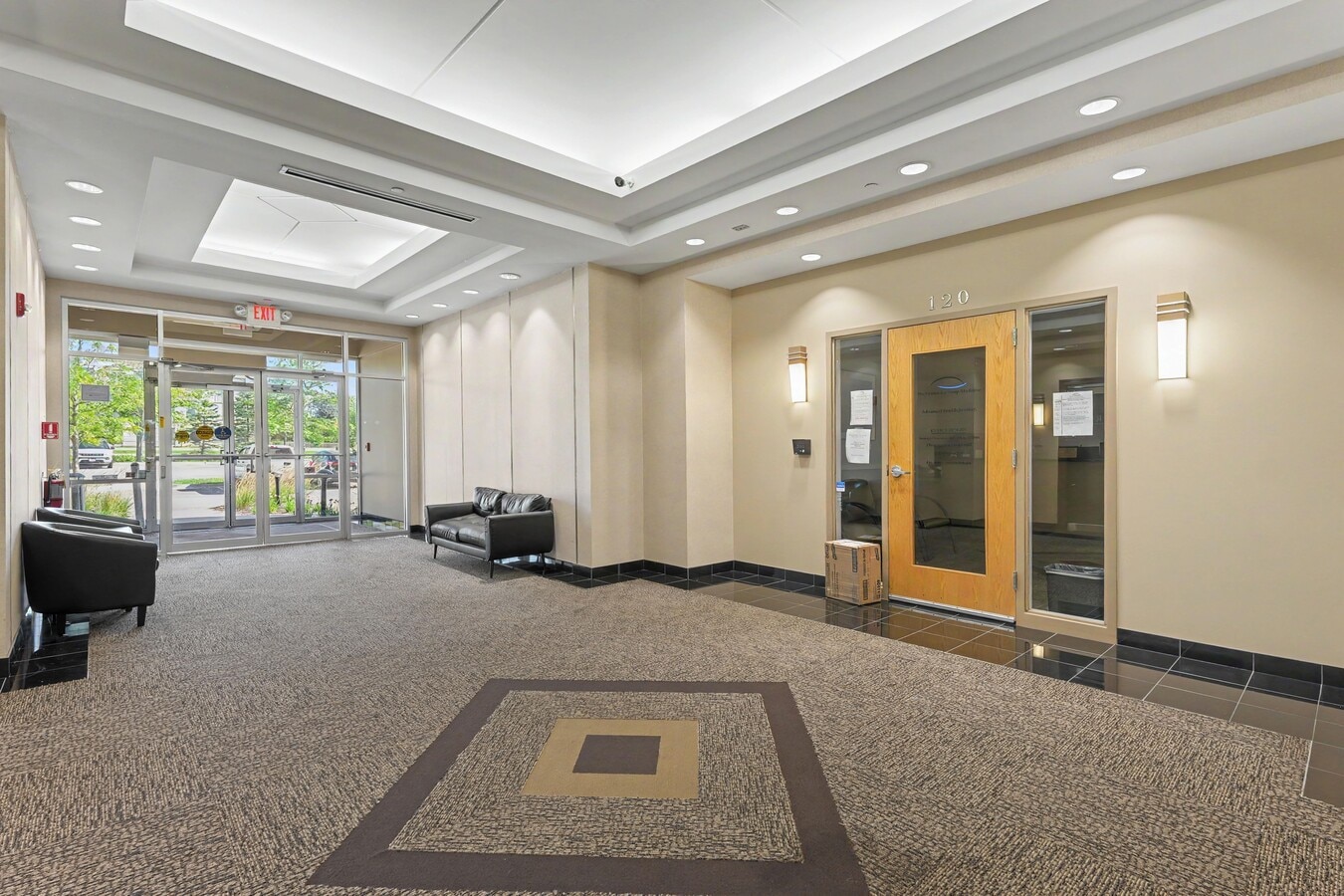 900 Technology Way, Libertyville, IL 60048 - Lot 220 - - Photo intérieure - Image 2 of 23