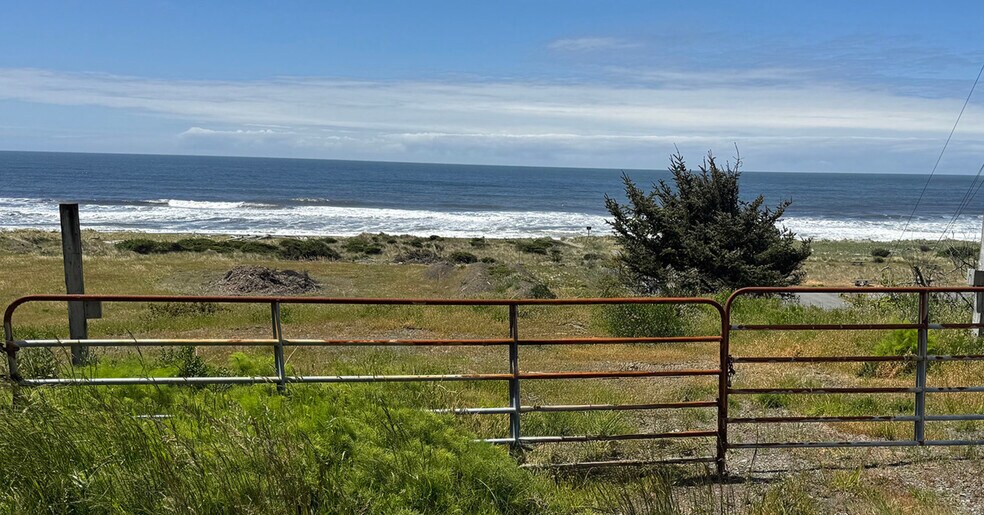 29095 Ellensburg Ave, Gold Beach, OR à vendre - Photo principale – Image 1 sur 1