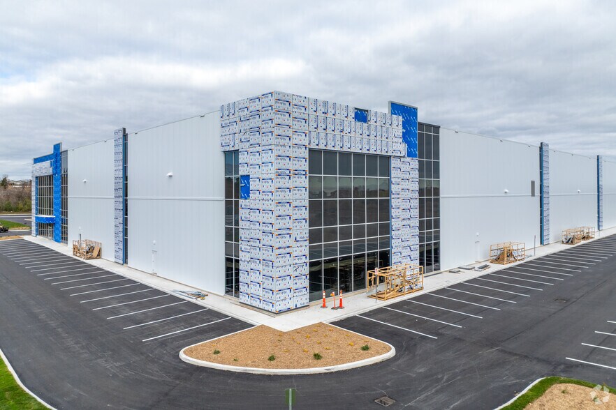 22 Medicorum Pl, Hamilton, ON à louer - Photo de l’immeuble – Image 2 sur 30