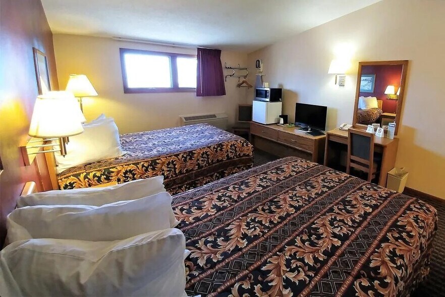 222 3rd Ave S, Windom, MN à vendre - Photo de l’immeuble – Image 3 sur 6