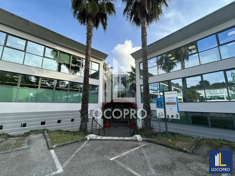 Bureau dans Mougins à louer Photo principale– Image 1 sur 9