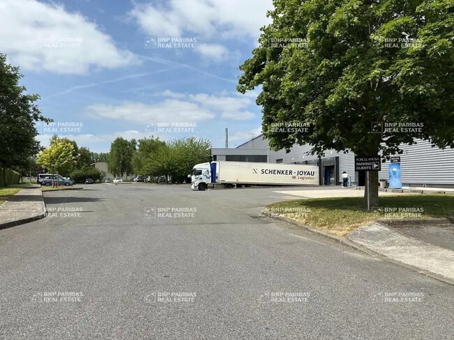Plus de détails pour Industriel/Logistique à louer