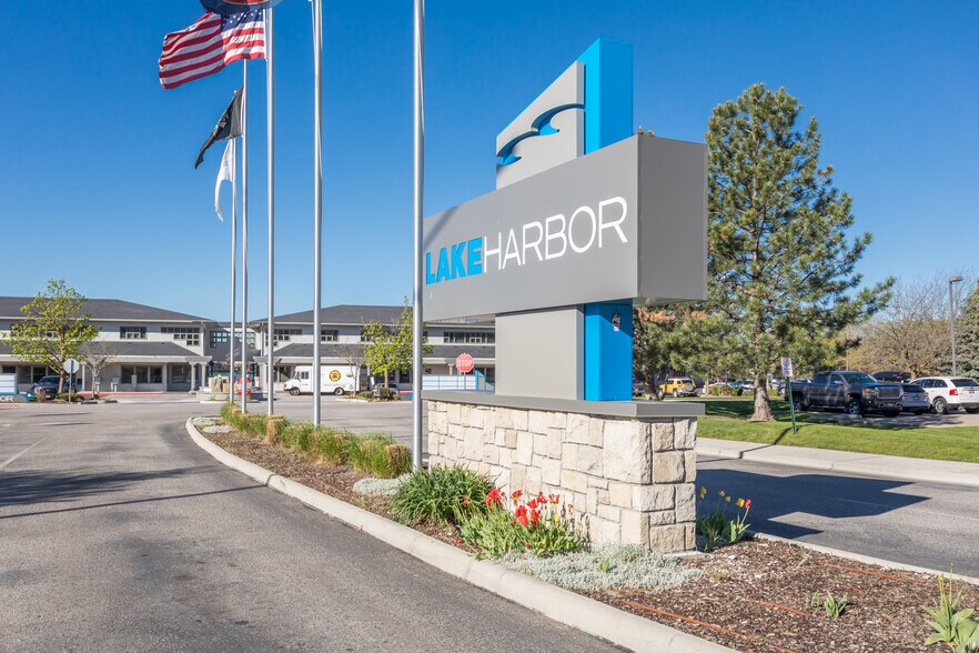 3050-3250 N Lakeharbor Ln, Boise, ID à louer - Photo de l’immeuble – Image 3 sur 8