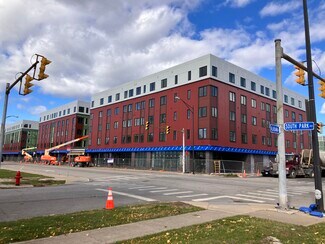 Plus de détails pour 448 South Park Ave, Buffalo, NY - Bureau/Local commercial à louer