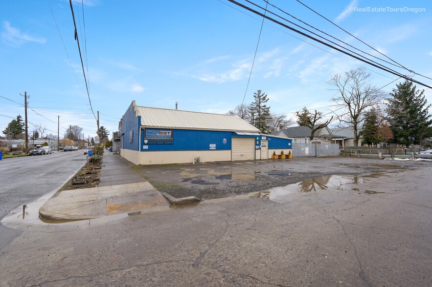 104 NE 80th Ave, Portland, OR à vendre - Photo de l’immeuble – Image 3 sur 41