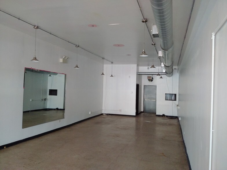 211-213 E 79th St, Chicago, IL à louer - Photo intérieure – Image 3 sur 5