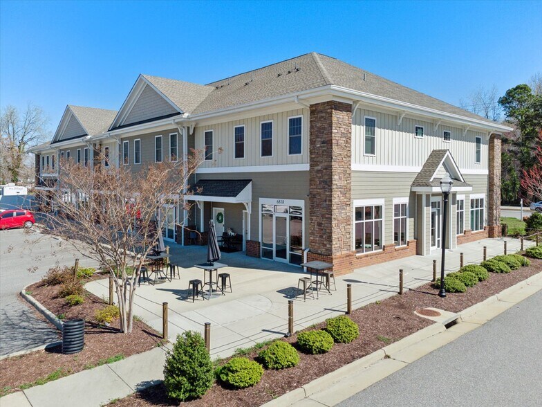 6824 Colemans Crossing Ave, Hayes, VA à louer - Photo de l’immeuble – Image 2 sur 29