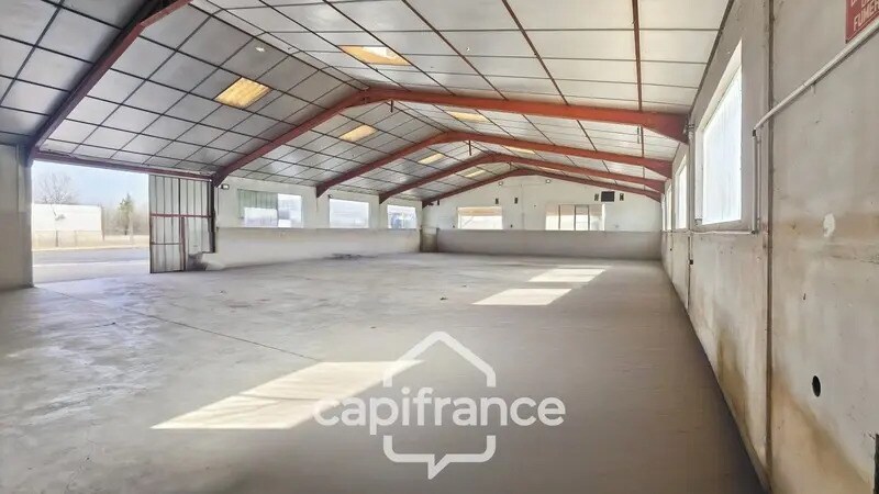 Local d'activités dans Chalon-sur-Saône à vendre - Photo de l’immeuble – Image 2 sur 5
