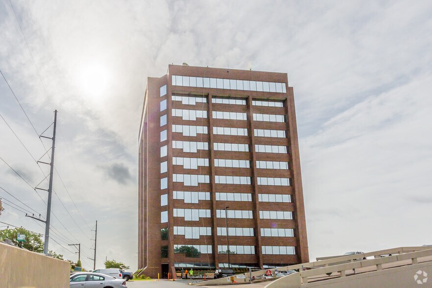 415 N Mckinley St, Little Rock, AR à louer - Photo de l’immeuble – Image 3 sur 3