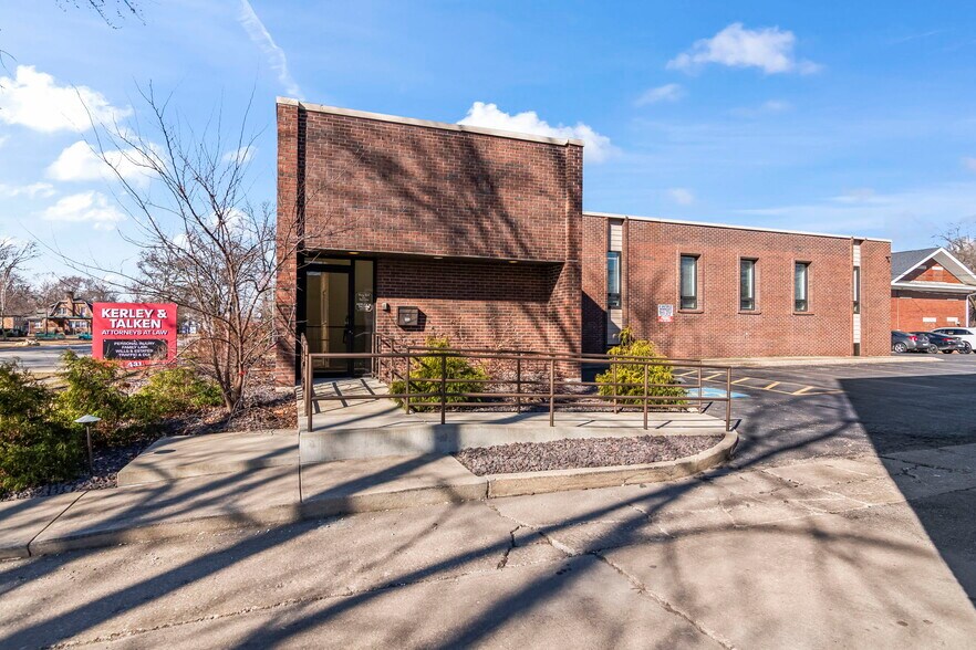 431 S Grand Ave W, Springfield, IL à vendre - Photo de l’immeuble – Image 2 sur 12