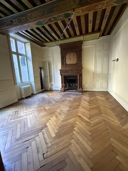 Bureau dans Orléans à louer - Photo de l’immeuble – Image 3 sur 8