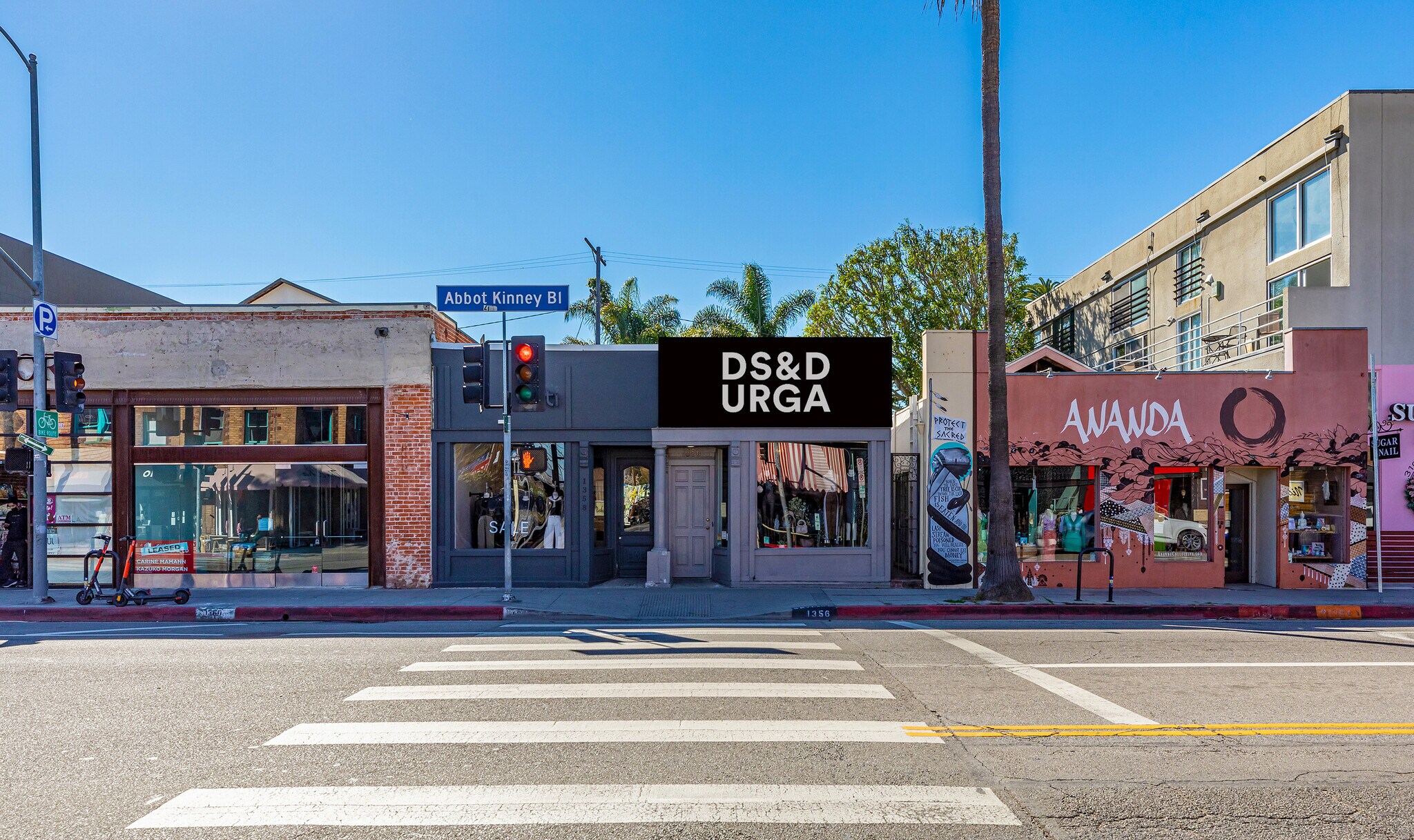 1354-1358 Abbot Kinney Blvd, Venice, CA à louer Photo de l’immeuble– Image 1 sur 10