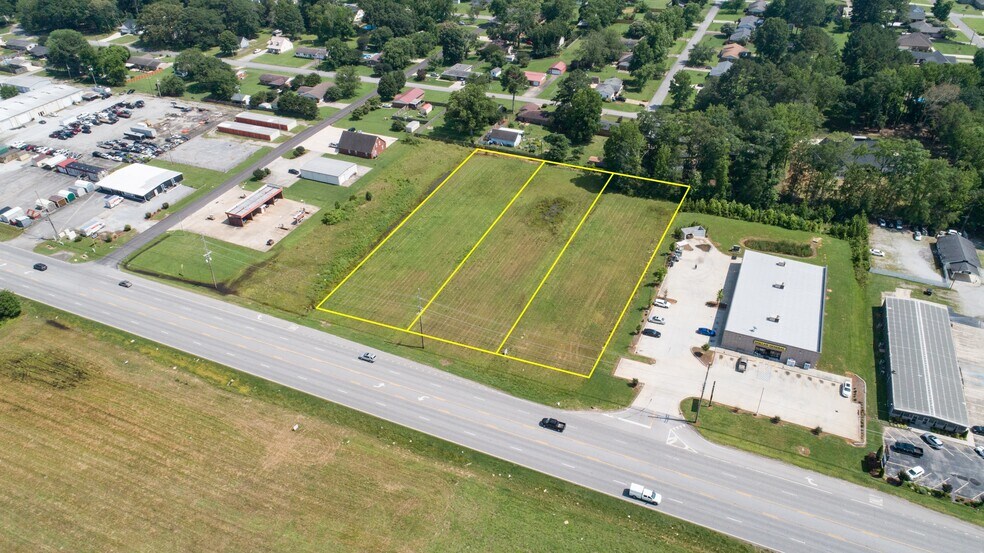 HWY 72, Athens, AL à vendre - Photo principale – Image 1 sur 11