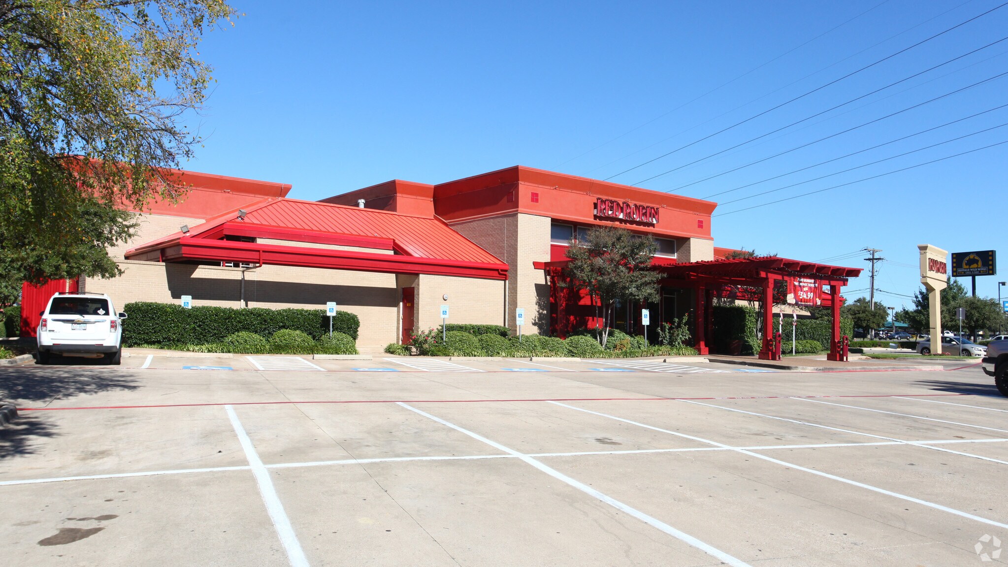 1701 William D Tate Ave, Grapevine, TX à louer Photo principale– Image 1 sur 9