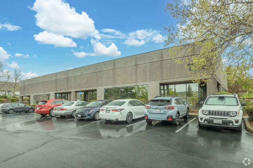 1102 Windfield Way, El Dorado Hills, CA à vendre - Photo de l’immeuble – Image 3 sur 13