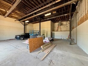 58 Pulaski St, Peabody, MA à louer Photo intérieure– Image 2 sur 5