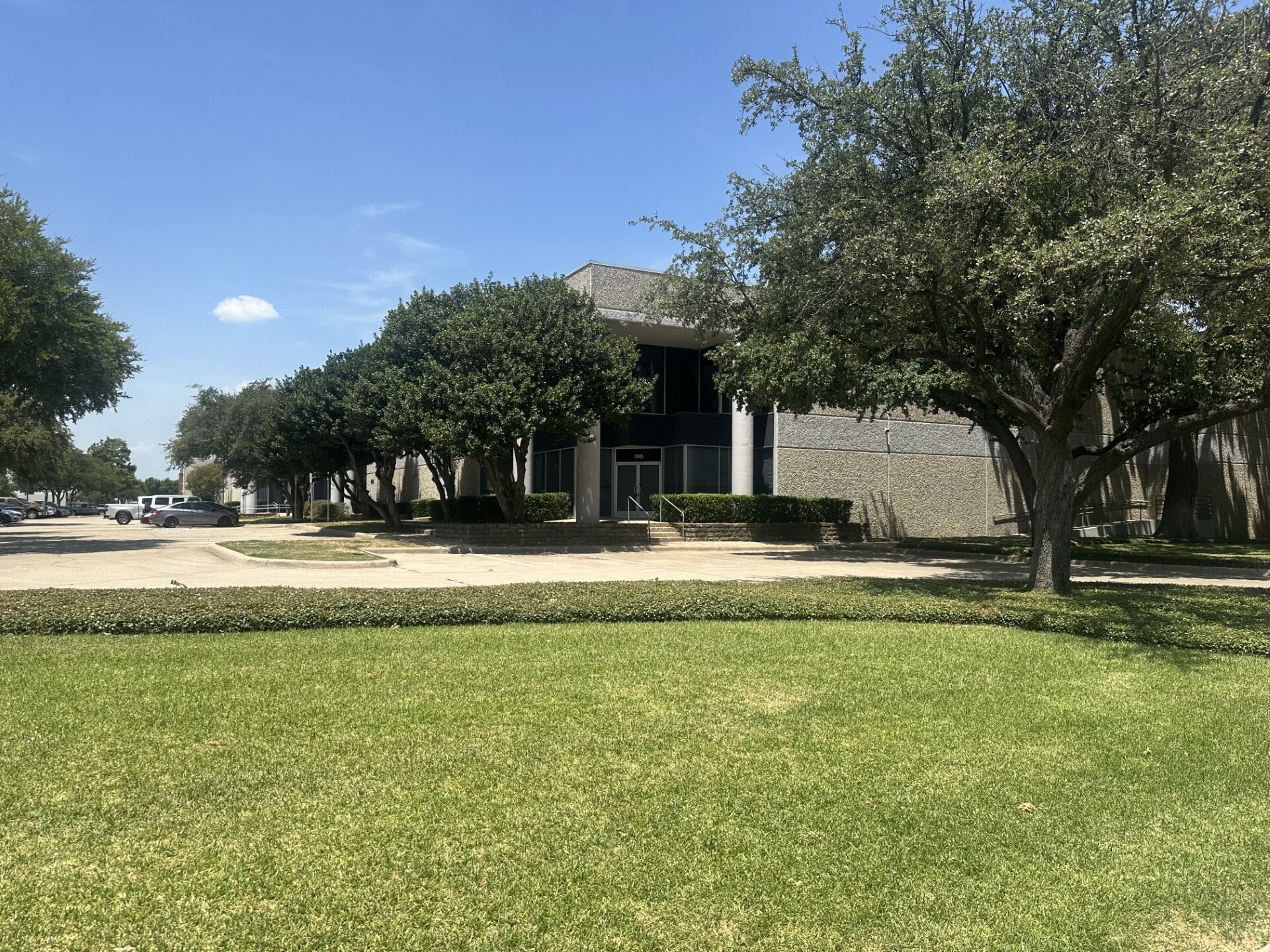 1620 Rafe St, Carrollton, TX à louer Photo principale– Image 1 sur 6
