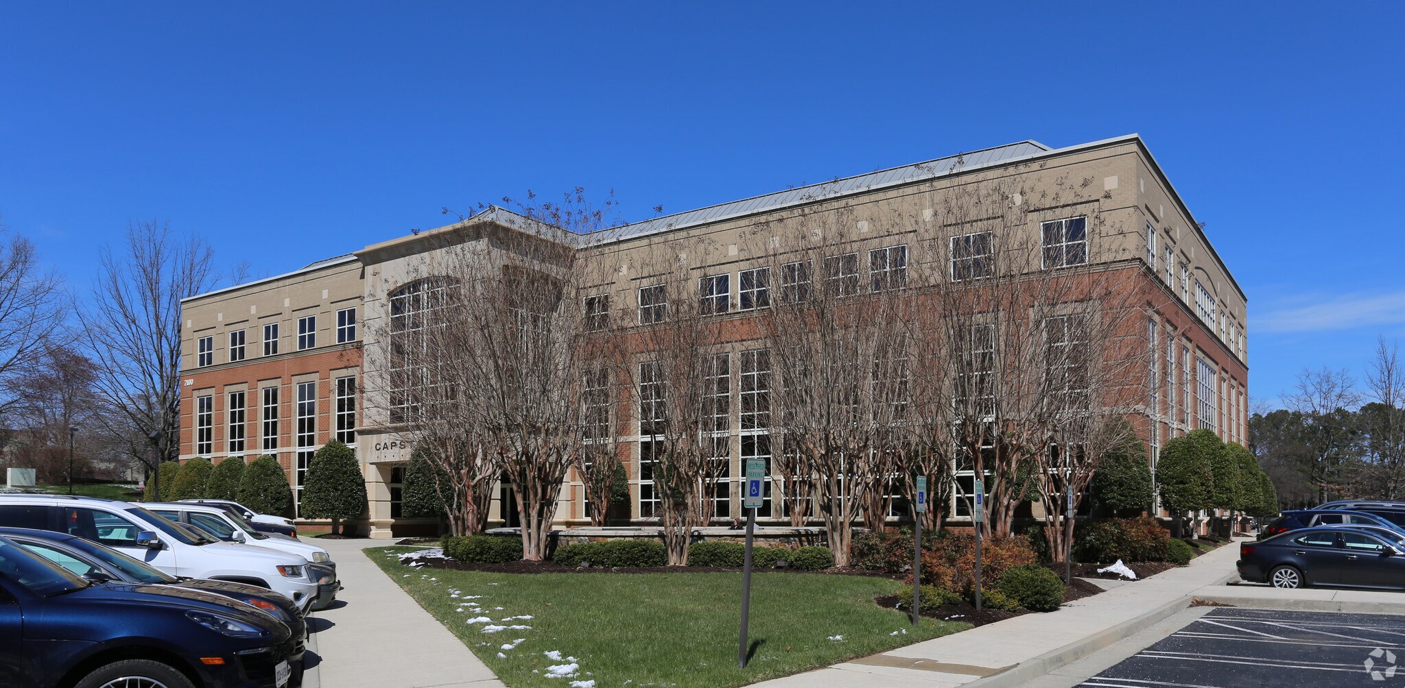 7100 Forest Ave, Richmond, VA à louer Photo principale– Image 1 sur 8