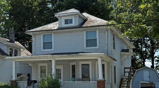 Plus de détails pour 93 Henry St, East Stroudsburg, PA - Spécialisé à vendre