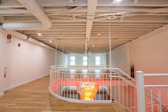 328 Wall St, Kingston, NY à louer Photo intérieure– Image 2 sur 8