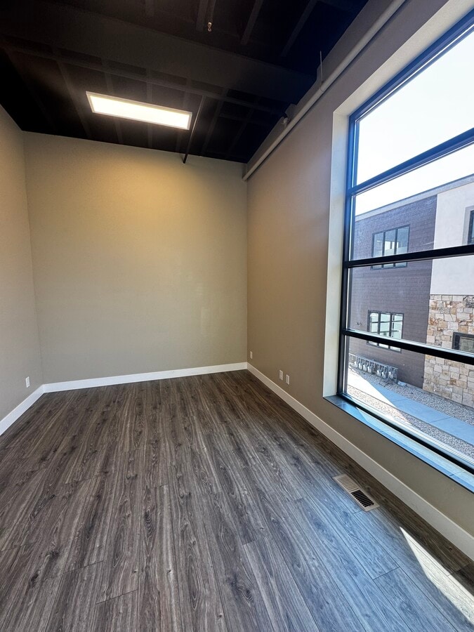 4554 Forestdale Dr, Park City, UT 84098 - Lot 32 - - Photo intérieure - Image 2 of 14