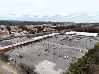 Plus de détails pour 324 Towne Center Dr, Abingdon, VA - Local commercial à louer