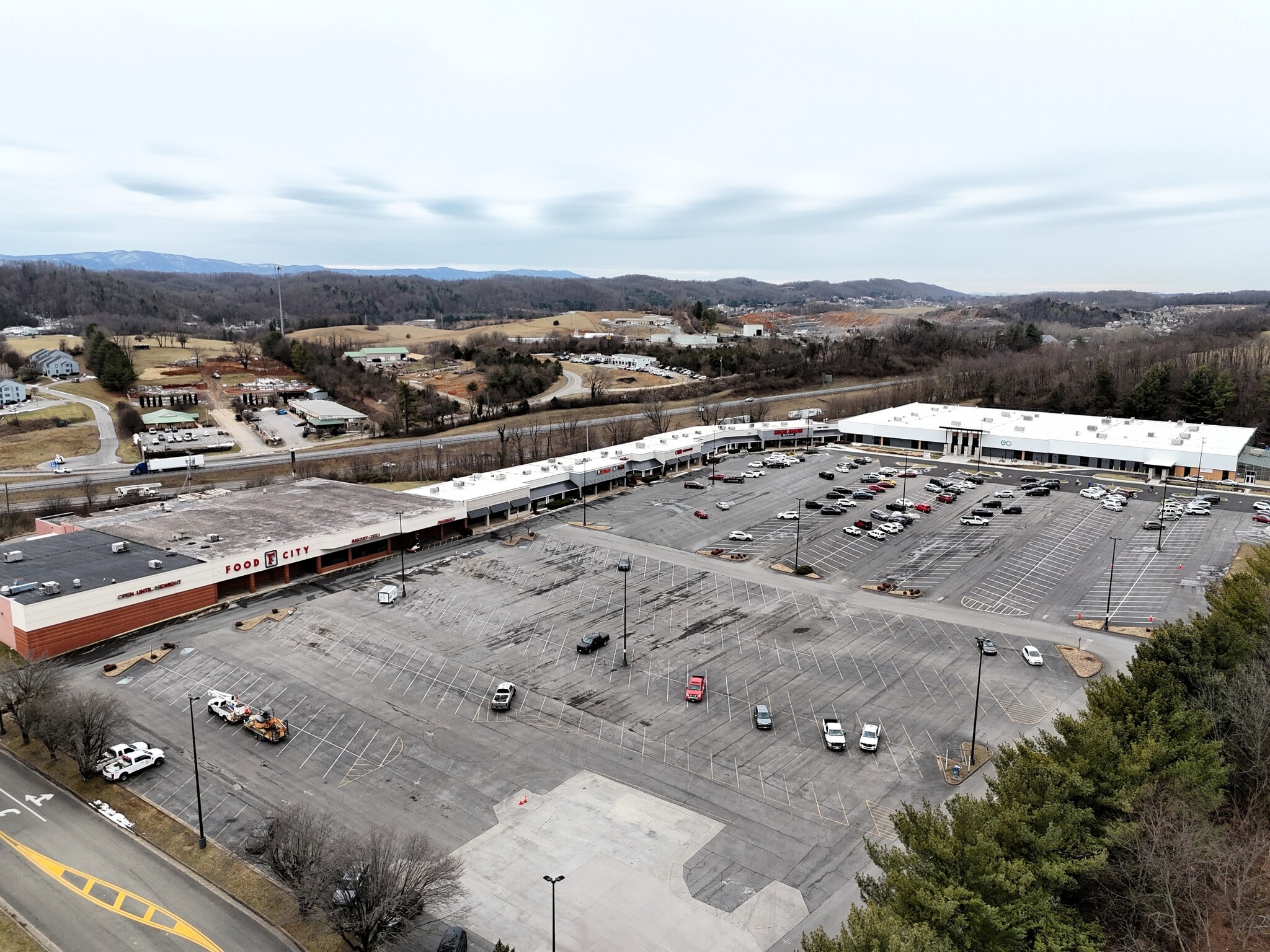324 Towne Center Dr, Abingdon, VA à louer Photo principale– Image 1 sur 6