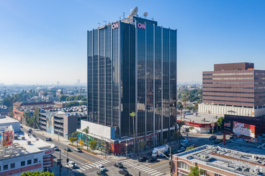 6430 W Sunset Blvd, Los Angeles, CA à louer - Photo de l’immeuble – Image 1 sur 10