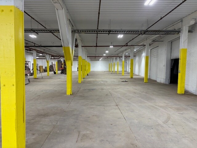 315 Brighton St, La Porte, IN à louer - Photo de l’immeuble – Image 2 sur 19