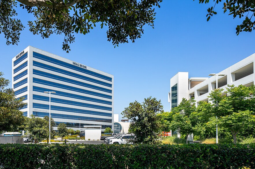 16300 Sand Canyon Ave, Irvine, CA à louer - Photo de l’immeuble – Image 2 sur 8