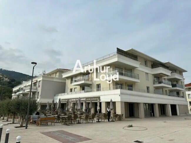 Plus de détails pour Local commercial à louer