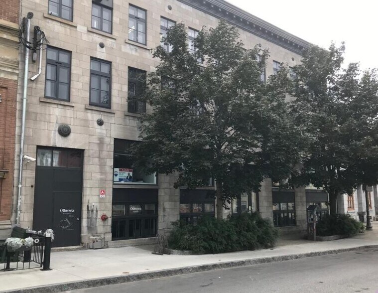 281 Rue De Saint-Vallier E, Québec, QC à louer - Photo principale – Image 1 sur 1