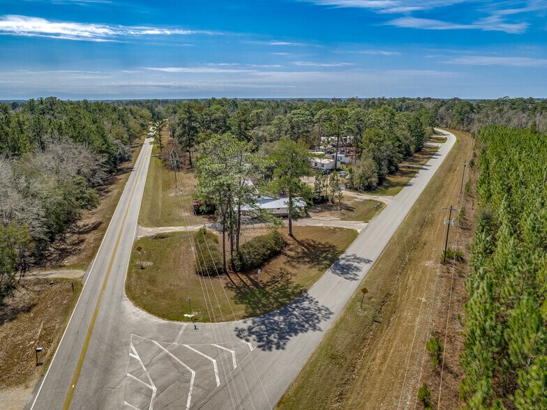 1832 Lakeview Point Rd, Quincy, FL à vendre - Photo de l’immeuble – Image 2 sur 6