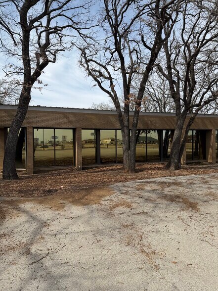 306 US Highway 380, Bridgeport, TX à louer - Photo de l’immeuble – Image 2 sur 4