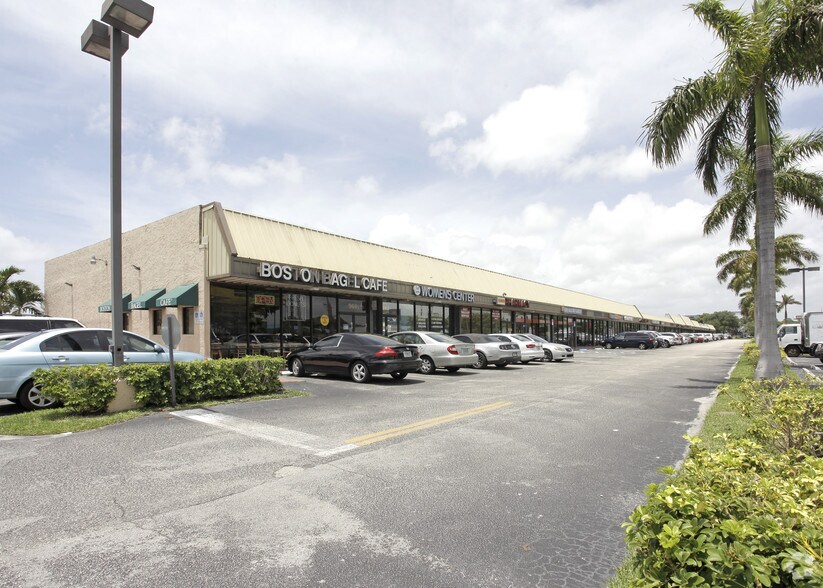 900-964 NE 62nd St, Fort Lauderdale, FL à louer - Photo principale – Image 1 sur 17