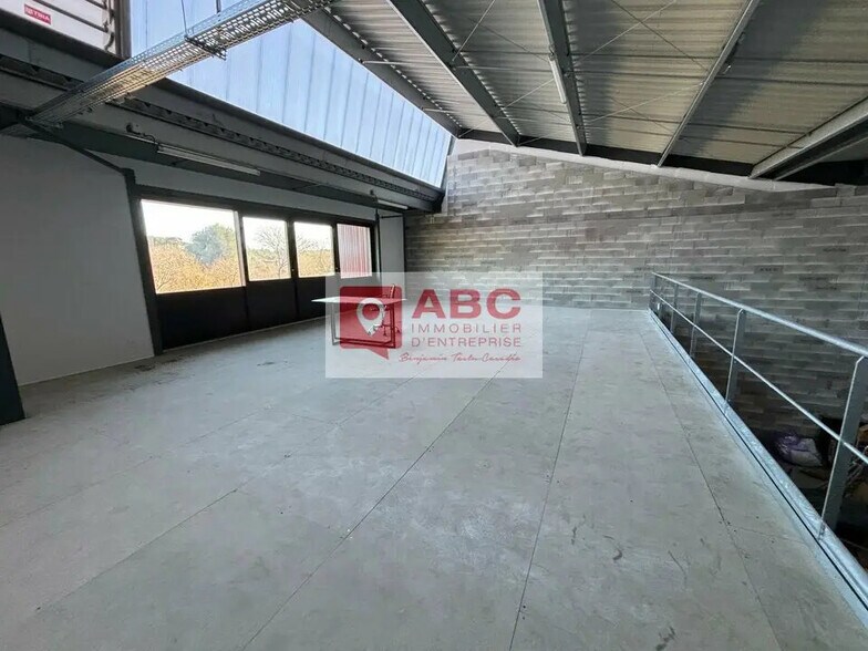 Local d’activités dans Vendargues à louer - Photo intérieure – Image 2 sur 3