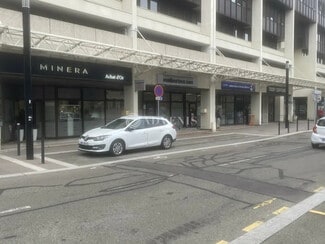 Plus de détails pour Local commercial à louer