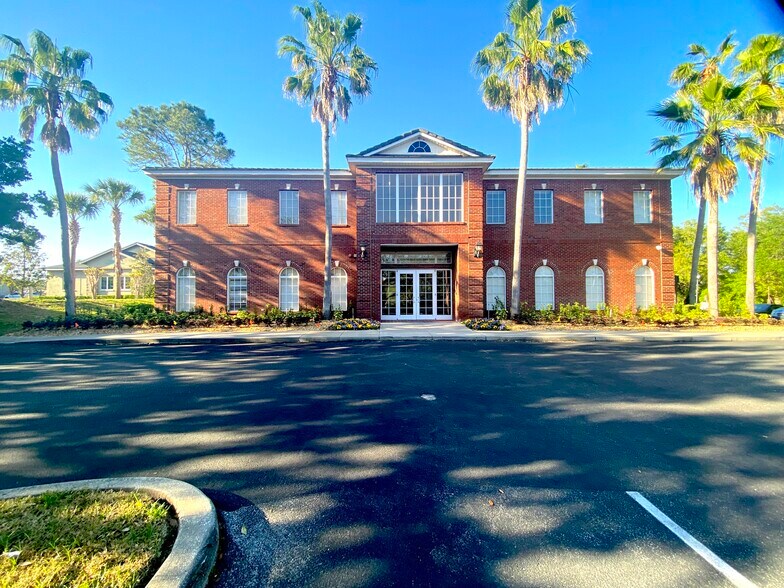 910 Williston Park Pt, Lake Mary, FL à louer - Photo de l’immeuble – Image 1 sur 42