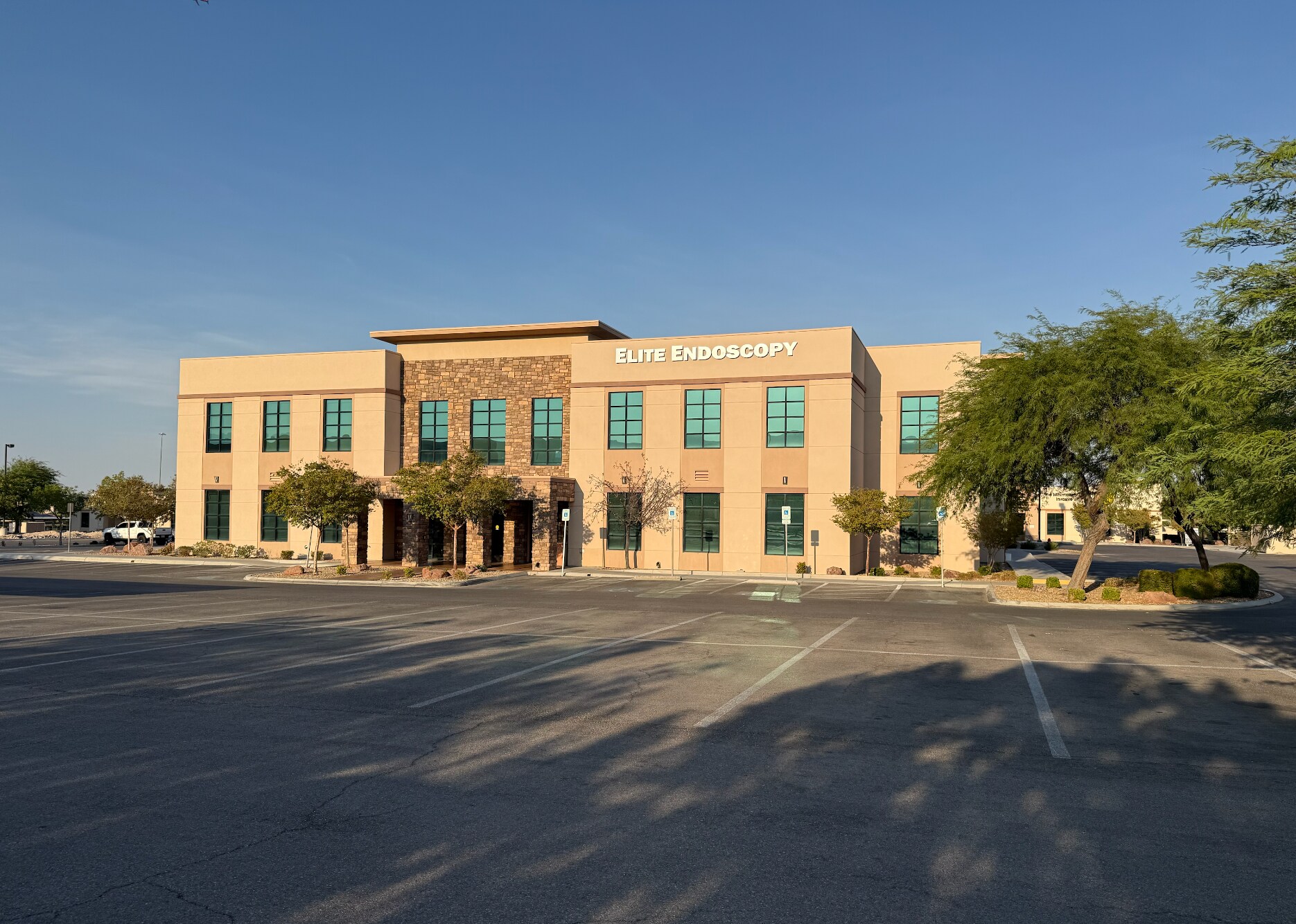 9120 W Post Rd, Las Vegas, NV à louer Photo principale– Image 1 sur 19