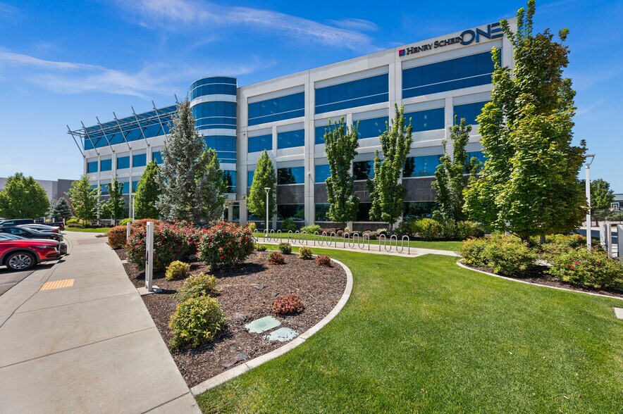 1220 S 630 E, American Fork, UT à vendre - Photo de l’immeuble – Image 2 sur 15