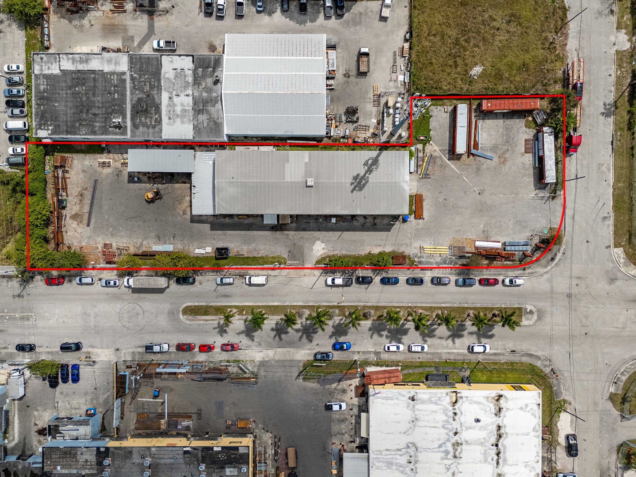 2250 NW 77th Ter, Miami, FL à louer Photo principale– Image 1 sur 26