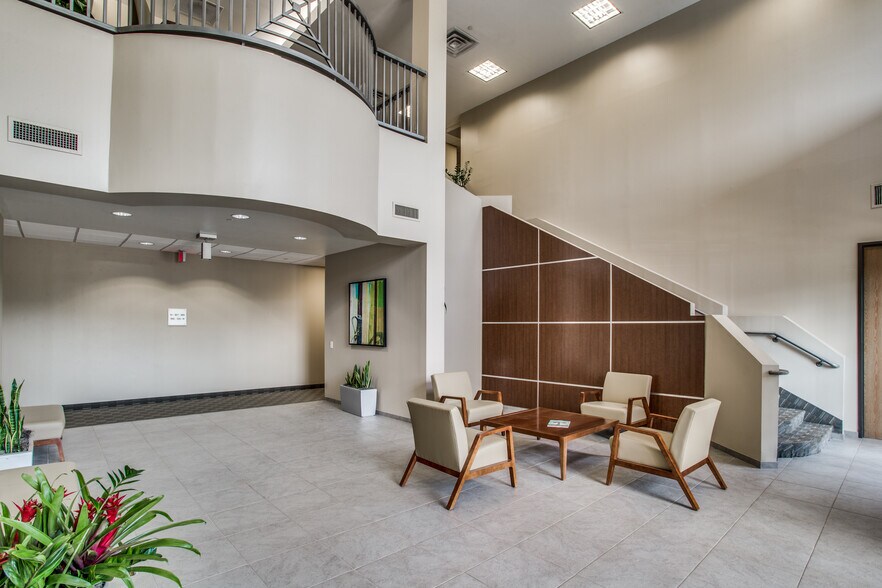 1450 Hughes Rd, Grapevine, TX à louer - Hall d’entrée – Image 3 sur 6
