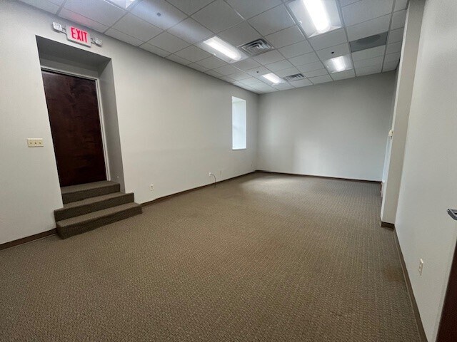 201 Government Ave SW, Hickory, NC à louer - Photo intérieure – Image 2 sur 8