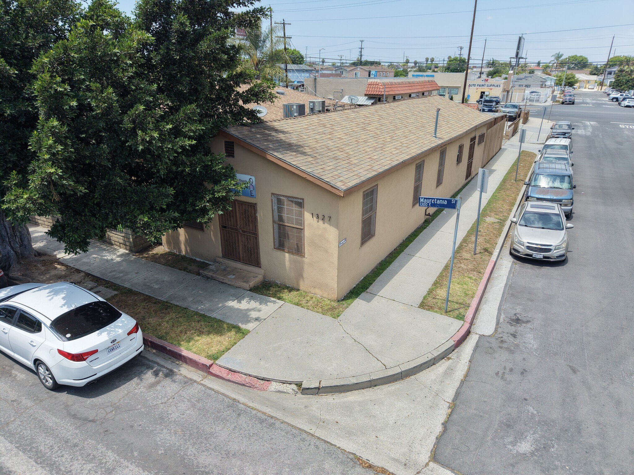 1327 E Mauretania St, Wilmington, CA à vendre Photo de l’immeuble– Image 1 sur 43