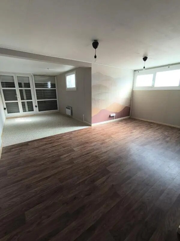 9 Esplanade De La Pinede, Villefontaine à vendre Photo intérieure– Image 1 sur 7