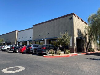 Plus de détails pour 219 S William Dillard Dr, Gilbert, AZ - Local d’activités à vendre
